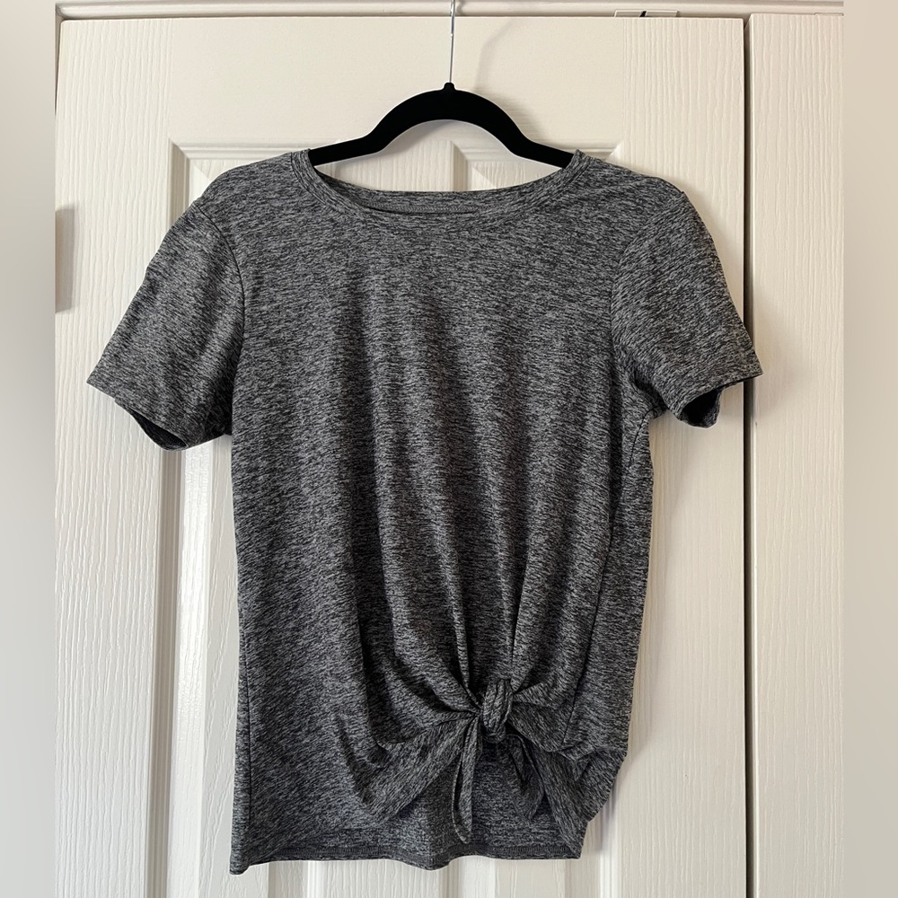 Beyond Yoga All for Ties short sleeved shirt. Gray XS